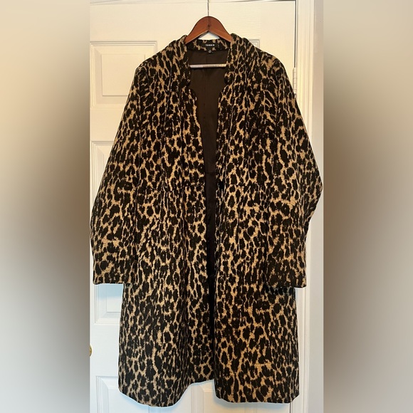 Torrid size 3X Leopard print wool car coat! Like new condition! - Picture 5 of 8